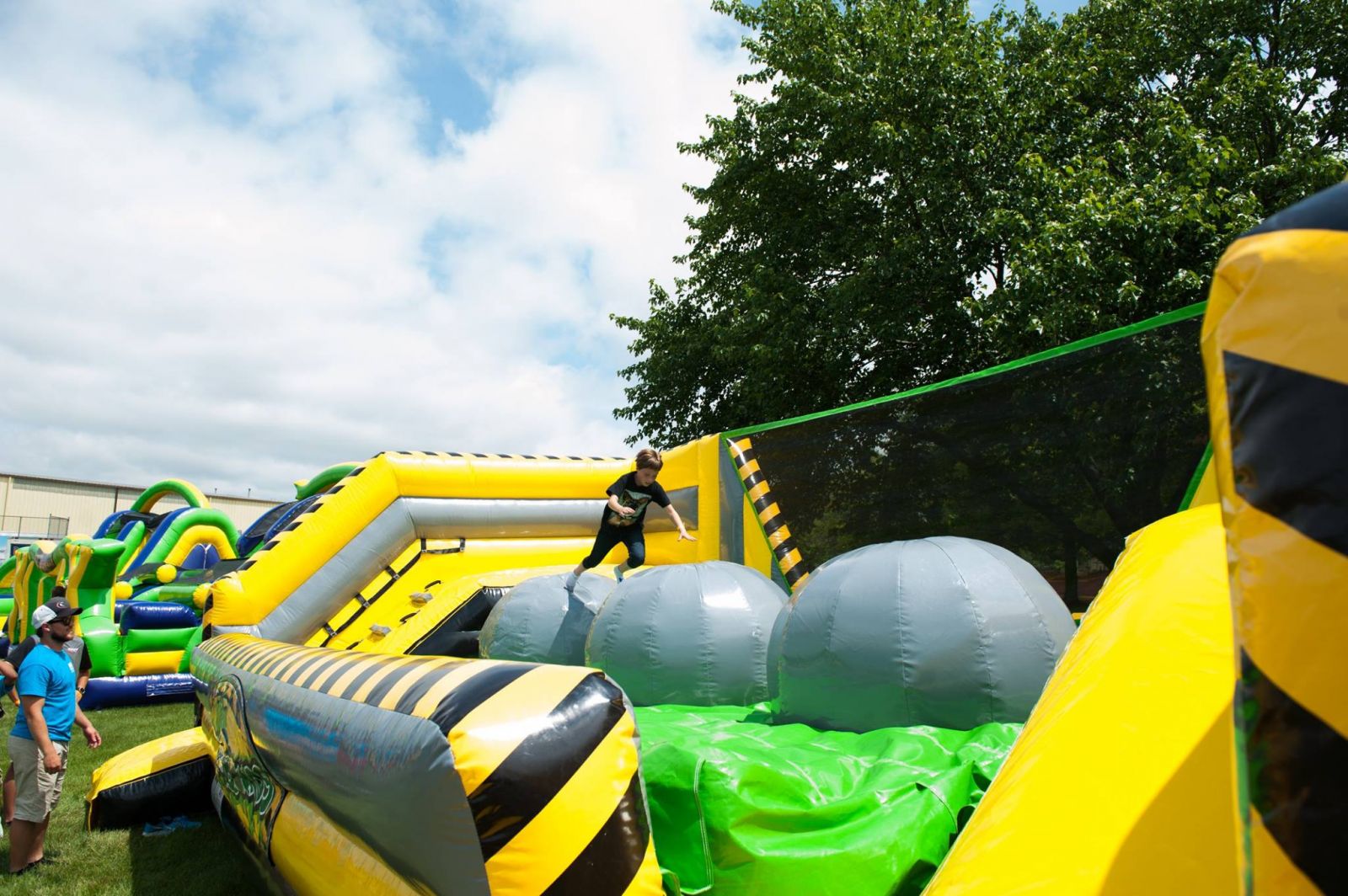 Midwest Bounce Pro bounce house rentals and slides for parties in